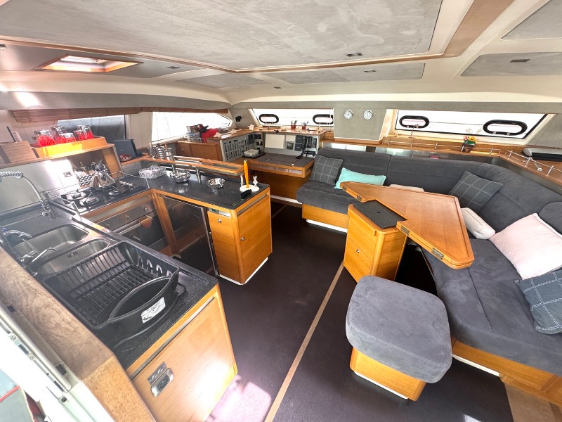 
								Grenada 2008 Catana USD full									