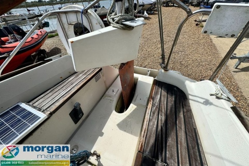 
								Dehler 25 1984 full									