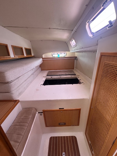 
								Grenada 2010 Admiral Yachts Admiral 38 Executive USD full									