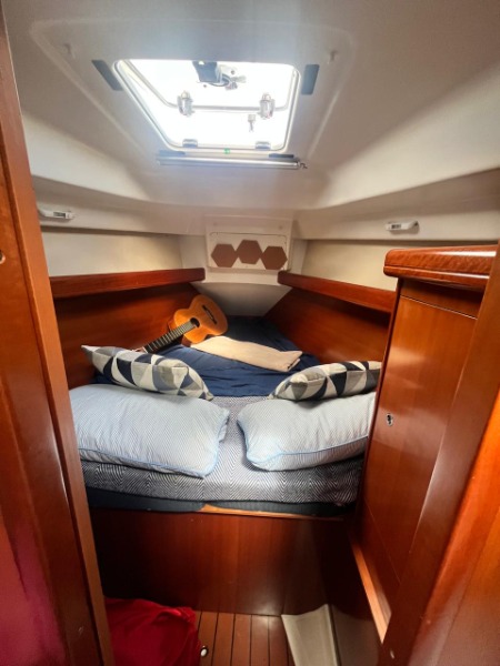 
								Spain 2006 Beneteau €euros full									