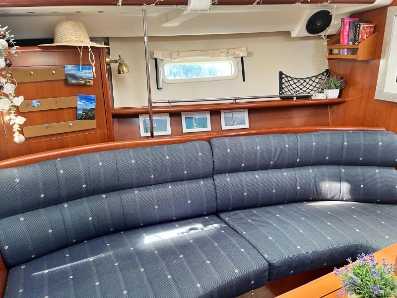 
								Spain 2006 Beneteau €euros full									