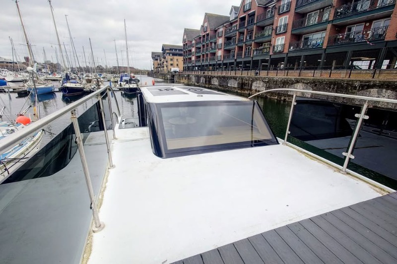 
								UK Aquarius GBP full									