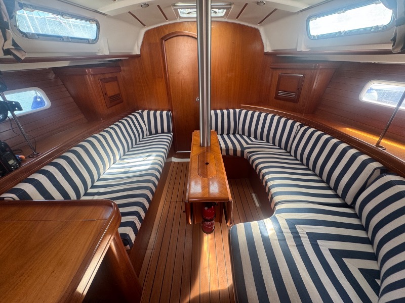 
								Grenada 2001 Beneteau Oceanis Clipper 361 USD full									