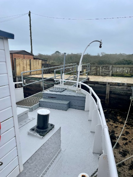 
								United Kingdom The London and Rochester Trading Barge Company Houseboat Conversion GBP full									