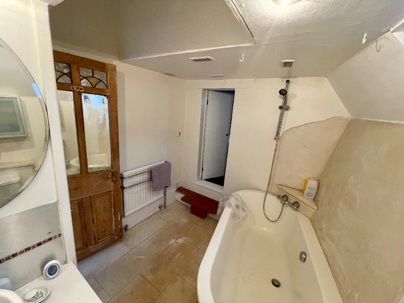 United Kingdom The London and Rochester Trading Barge Company Houseboat Conversion GBP