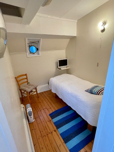 United Kingdom The London and Rochester Trading Barge Company Houseboat Conversion GBP