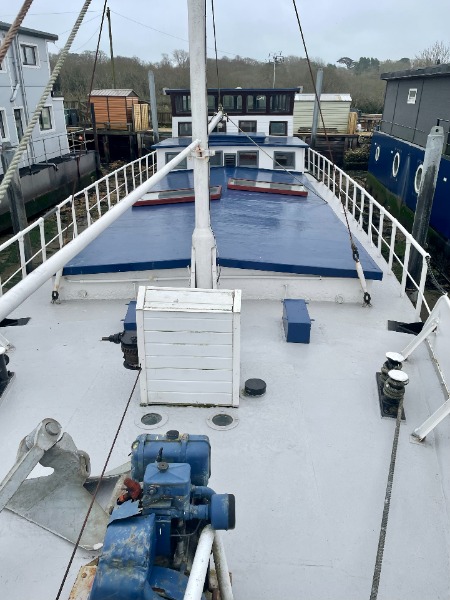 
								United Kingdom The London and Rochester Trading Barge Company Houseboat Conversion GBP full									