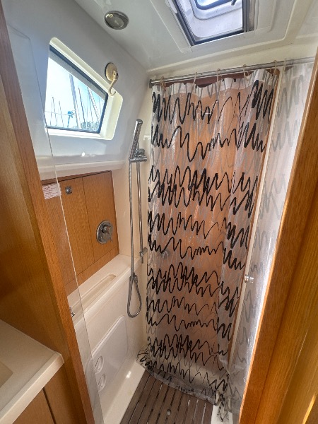 
								Grenada Bavaria VISION 46 USD full									